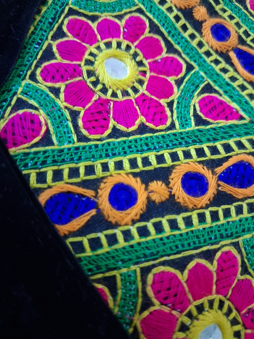 Embroidered Fringe Crossbody Bag - Black with Multicolor Floral Stitching - Picture 6 of 7